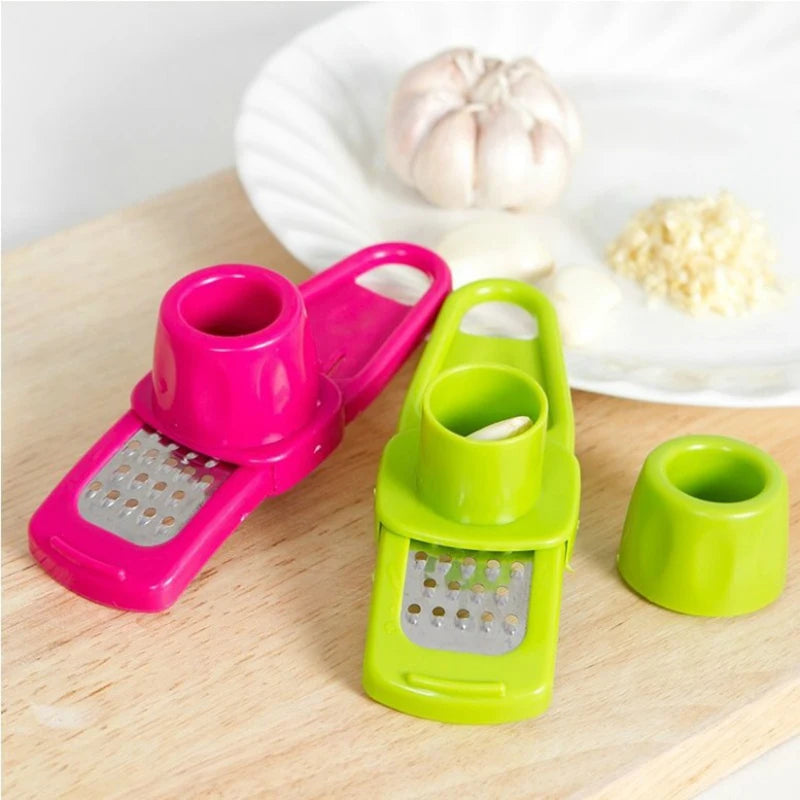 Handheld Garlic Mincer & Crusher | Easy Garlic Mash Tool